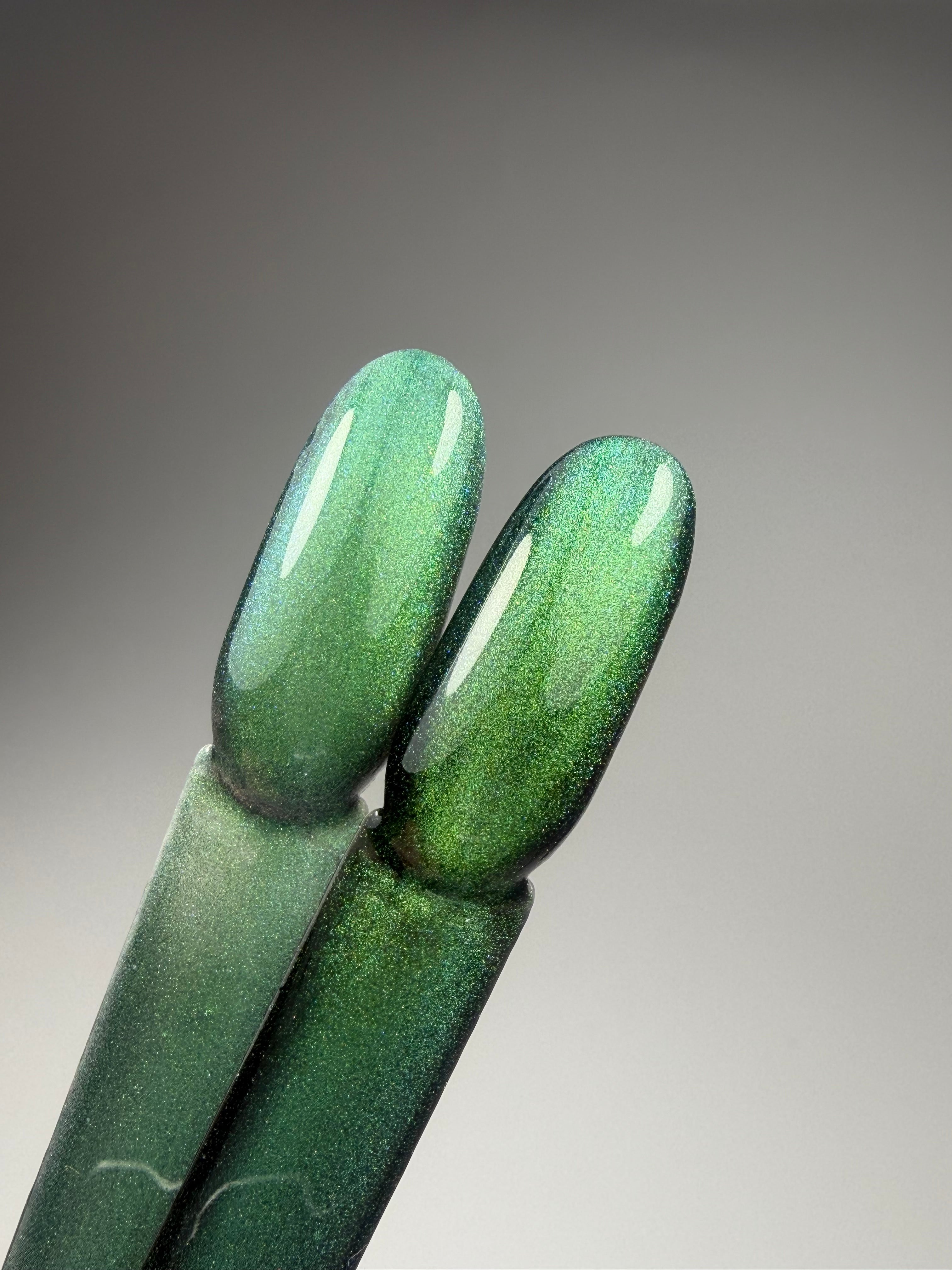 Ugly Duckling Gel Polish Cat Eye - 182