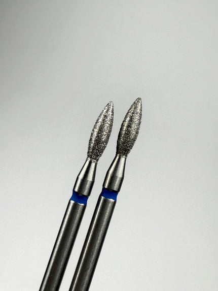 Flame, size 25 - Diamond