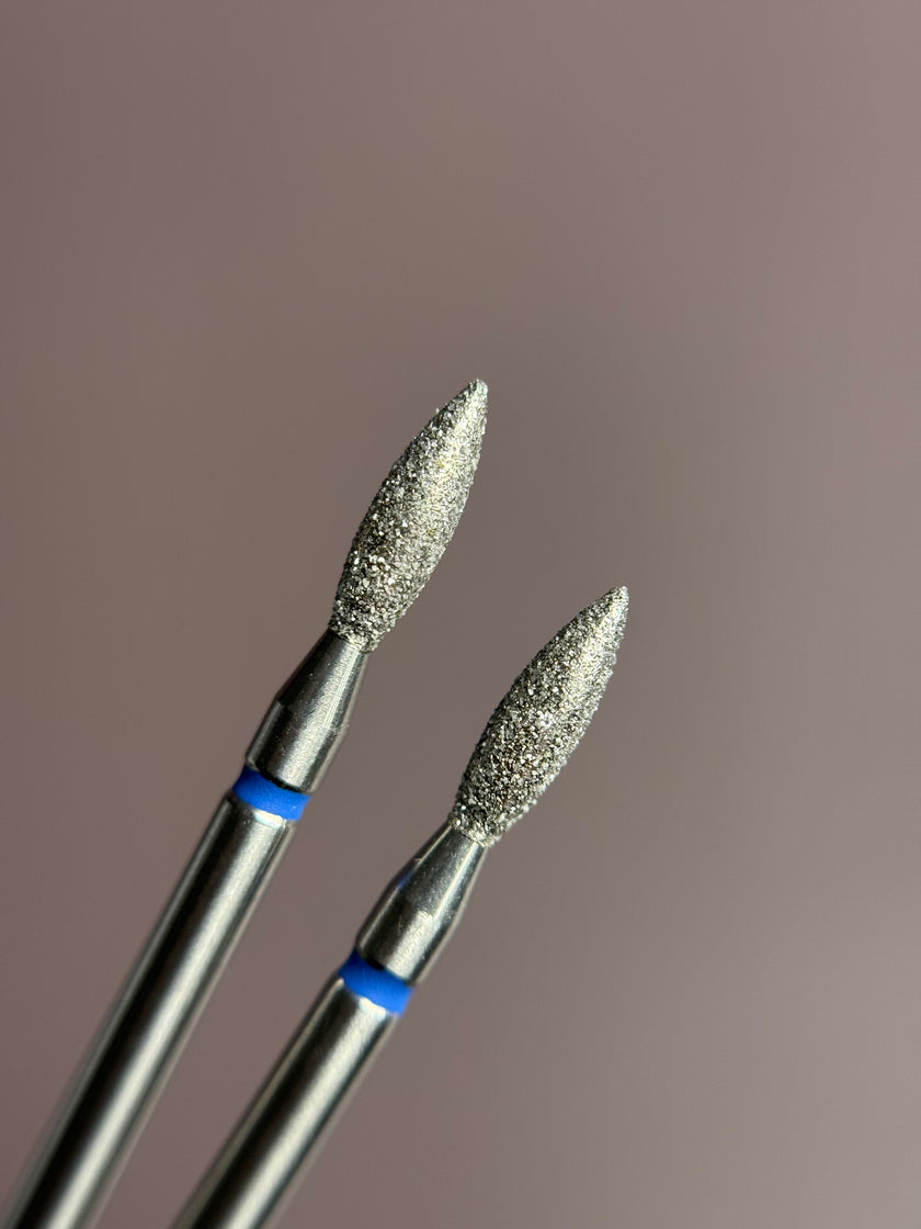 Flame, size 25 - Diamond