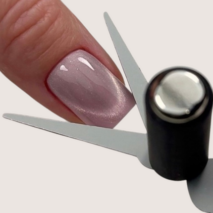Cat Eye Magnet - French Effect
