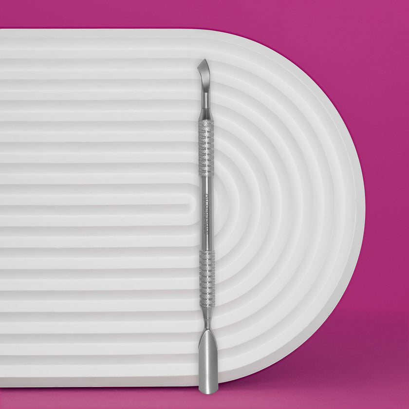 Staleks Pro Expert 30/4.2 Pusher - Wide Spoon with a Bent Blade