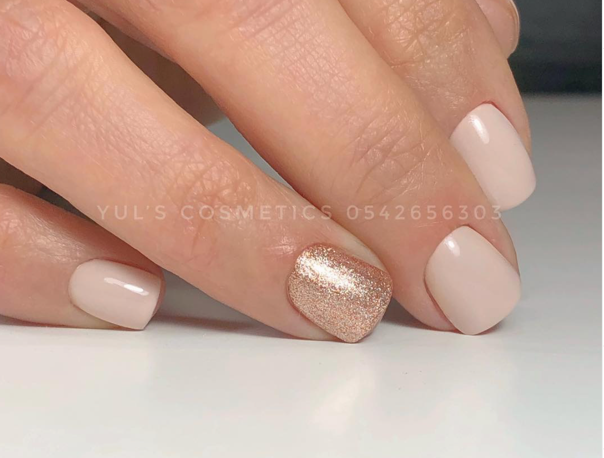 Lilac French Press-on Nails in Lilac / Nude Pink | TIJN